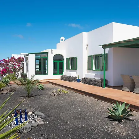 Вилла Casa Blanca Del Mar